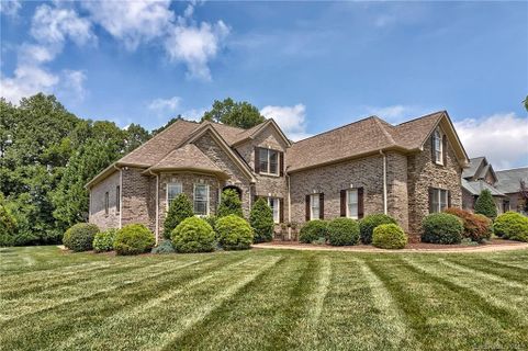 Previously sold for $609,000