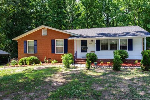 5821 Charing Place