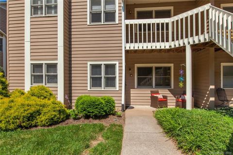 12 Timberlake Drive