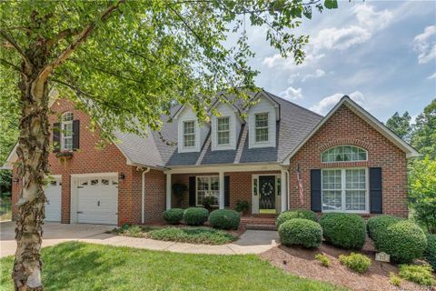 212 Ridgeview Drive sold home in Forest Hills - Bent Creek, Rutherfordton, NC