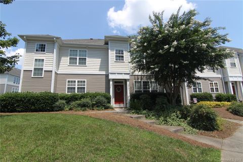 2482 Loch Stone Drive