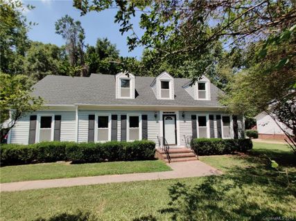 8306 Nathanael Greene Lane
