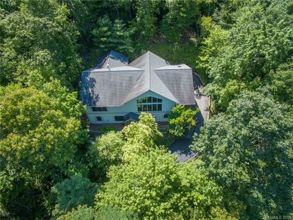 160 Maryland Place sold home in The Rainbow, Montreat, NC