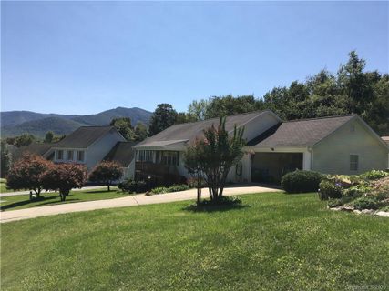 9 Eden Glen Road sold home in Eden Glen, Black Mountain, NC
