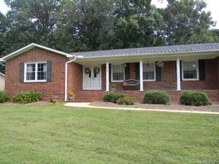 416 Willow Road