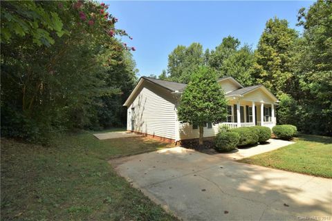135 Cliffview Lane