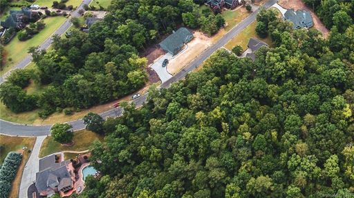 2569 Cozy Cove Drive