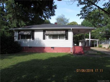 126 34th Street sold home in Westwood, Hickory, NC