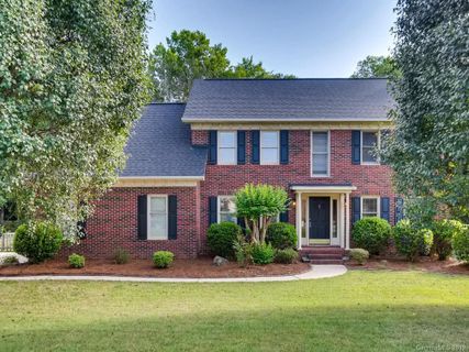 8401 Middleton Circle