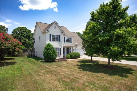 1450 Doan Ogden Court sold home in ABERNETHY PARK, Hickory, NC