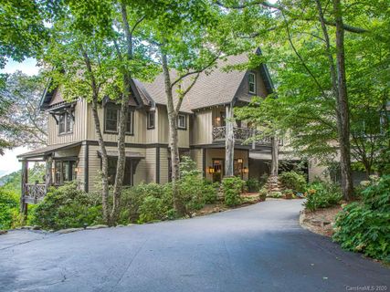 173 Pinkerton Corner sold home in Butler Mountain Highlands, Fairview, NC