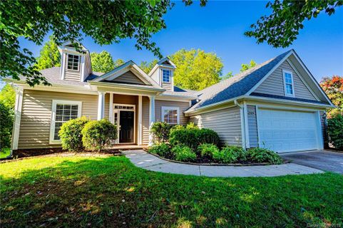 2727 Briar Ridge Drive