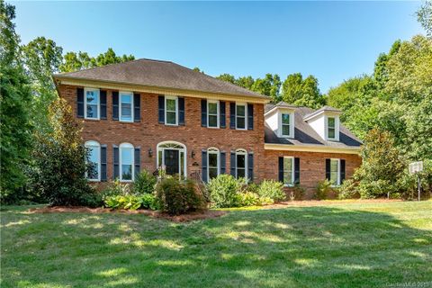5498 Camlan Court