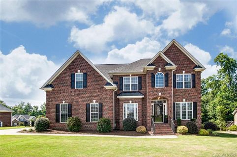 Previously sold for $377,500