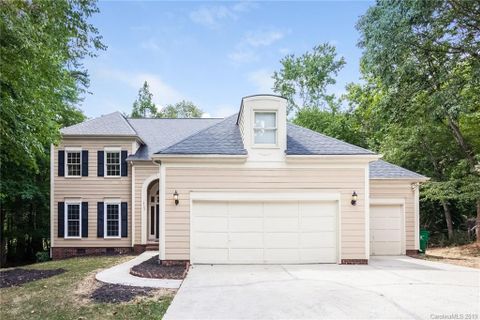5723 Stream Ridge Drive