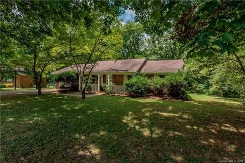 6629 Weldon Circle