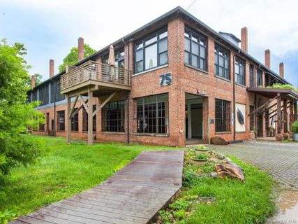 75 Thompson Street D sold home in Mica Village, Asheville, NC
