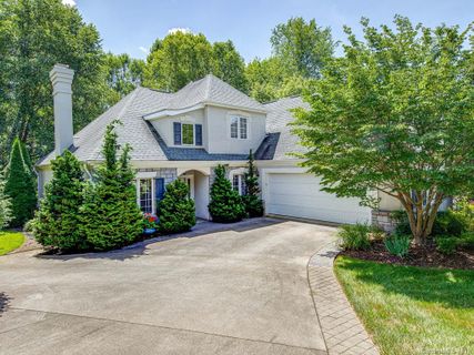 24 Tiverton Lane