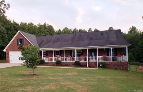 3156 Teresa Drive sold home in Mason Springs, Lincolnton, NC