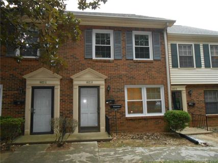 6822 Farmingdale Drive