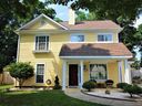 237 Indian Paint Brush Drive sold home in Mooresville, SC