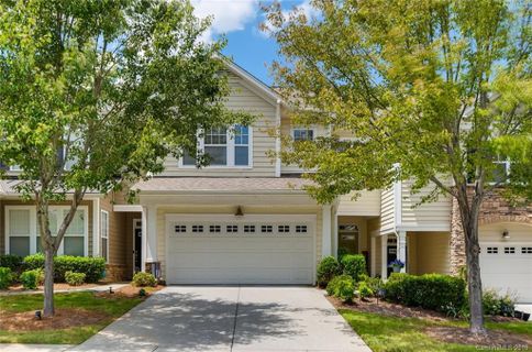 590 Pine Links Drive 260