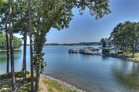 20347 Harborgate Court Unit 104