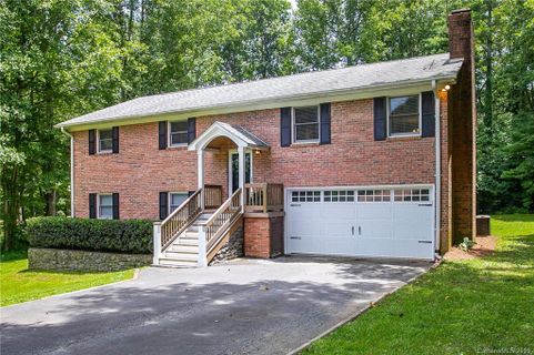 1704 Bluebird Drive