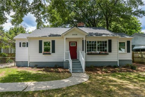 2438 Remount Road sold home in Dowd Heights, Charlotte, NC
