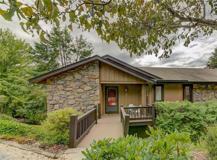 153 Country Ridge Road sold home in Country Ridge, Hendersonville, NC
