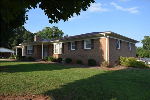 21 Grandview Street sold home in Grandview Estates, Granite Falls, NC