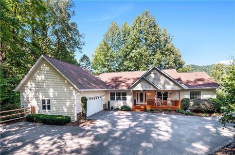 540 Stepping Stone Lane sold home in Mountain Creek Estates, Waynesville, NC