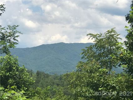 Lot 2 Fiddlers Mountain Road sold home in Cherokee Crossing, Whittier, NC