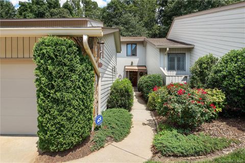 123 Cloverleaf Lane