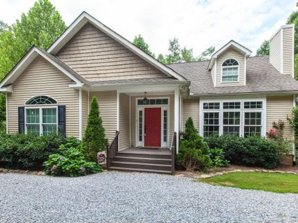 389 Big Bear Boulevard sold home in Cardinal Farms, Old Fort, NC