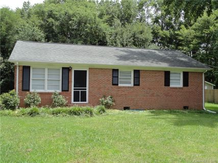 109 Grover Moore Place