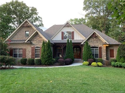 226 Oxford Place Drive