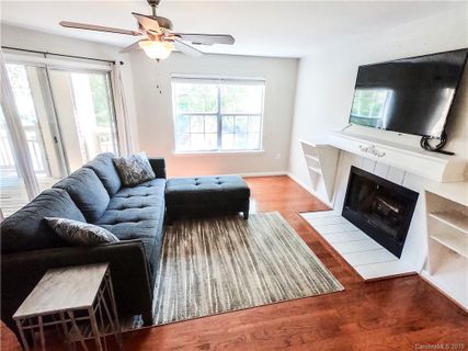 5013 Sharon Road