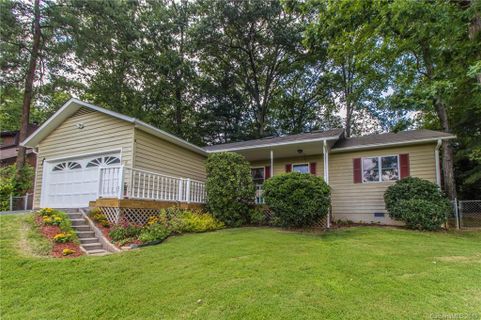 12 Oakwood Road sold home in Oakwoods, Candler, NC