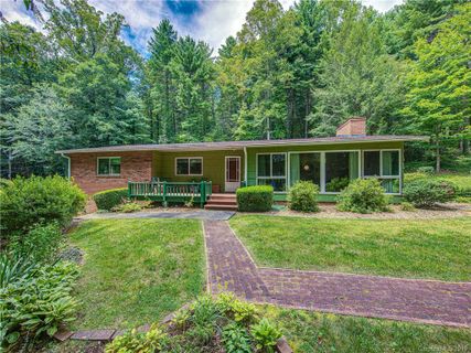 12 Brookwood Road