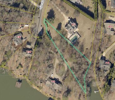 138 Old Field Road