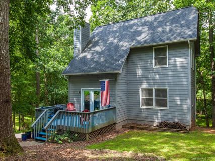 29 Oakwood Road sold home in Oakwoods, Candler, NC