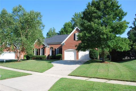 1115 Holly Ridge Drive