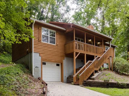 32 Indian Trail sold home in Indian Falls Estates, Asheville, NC