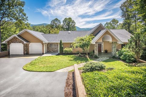 56 Oxbow Crossing sold home in Oxbow Crossing, Weaverville, NC