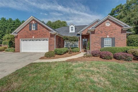 1238 Kennett Avenue sold home in Heritage Commons, Gastonia, NC