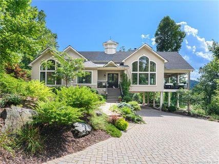 999 Corsica Lane