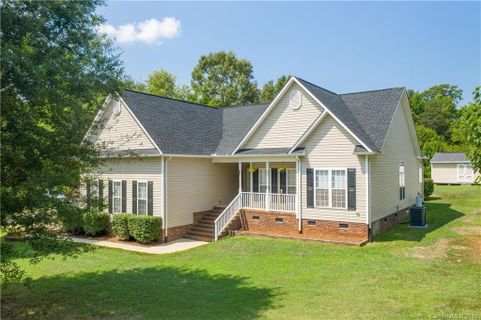 3665 Navajo Drive