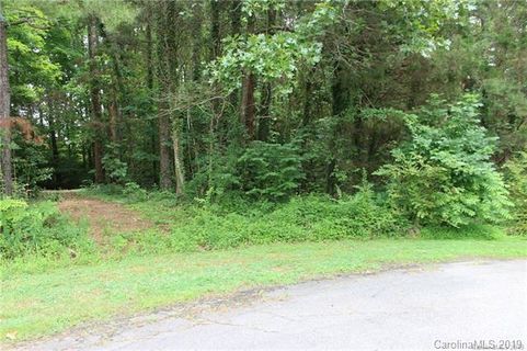 00 Wandering Woods Lane 21 sold home in Wandering Woods, Mount Holly, NC