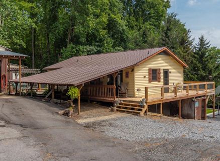 34 Bragg Lane sold home in Lickstone View, Waynesville, NC